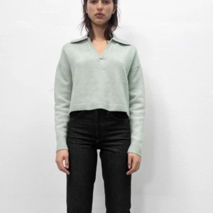 Tenniströja - En jättefin tenniströja i en turkosblå färg från zara. Jättefin i färg och modell men kommer tyvärr inte till användning efter köp. Strl S men funkar både för mindre eller större storlekar. 100 plus frakt. 