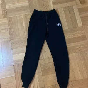 Fina byxor  - Det stor L men de byxorna som s-m