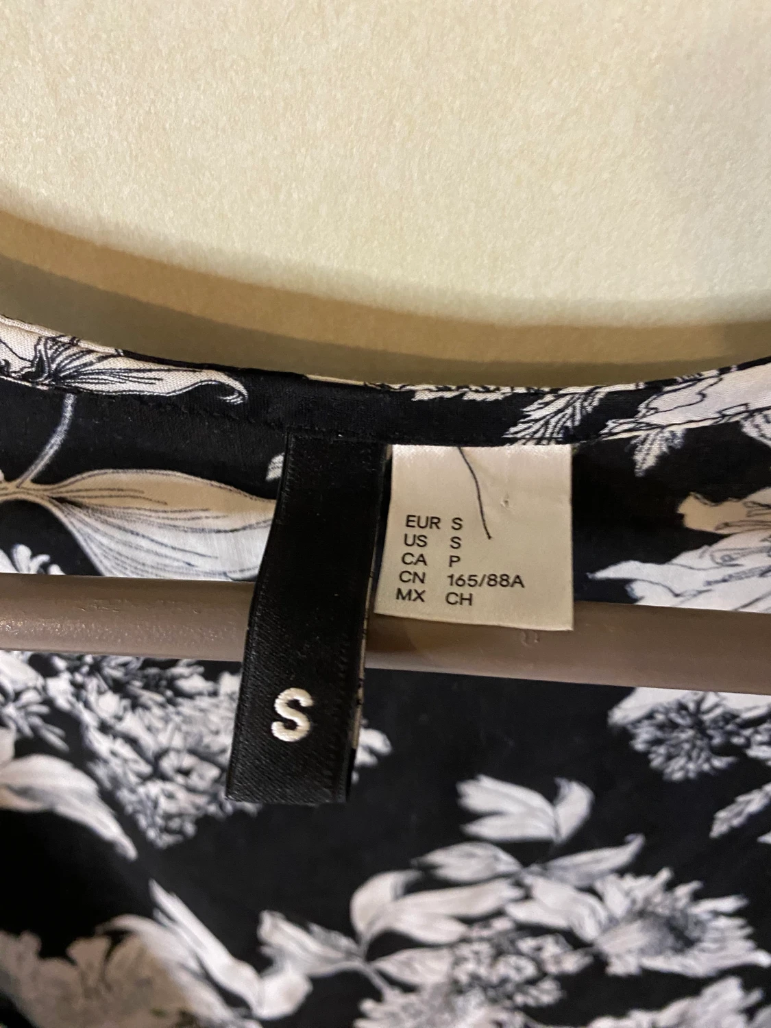 Kortare kimono från H&M Strl. S - 91