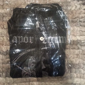 Costino hoodie. Helt ny! - Helt ny, i förpackning  Costino hoodie, strl s. Begränsad upplaga.