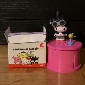 My melody figur - My melody lego figur i helt ny kondition, har endats stått på hylla. Ingår även i en bundle med andra sanrio saker <3