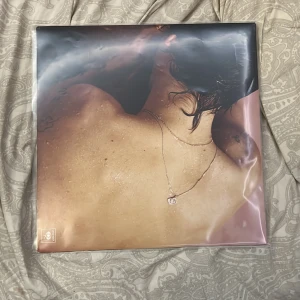  Harry Styles vinyl  - Hs1 vinyl använt två gånger i medel skick inga skador på själva skivan