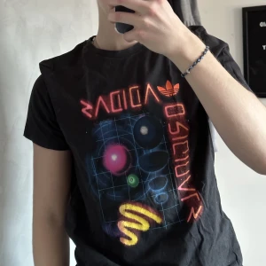 Adidas Tshirt - Tshirt från adidas storlek M, skriv för fler bilder eller annat <3