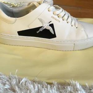 Axel arigato  - Axel arigato till salu fick dom i julklapp har bara andvänt dom någon gång ny pris 2000 