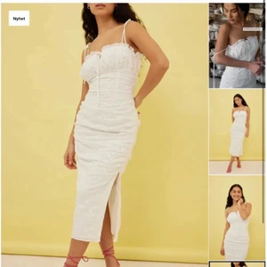 Student klänning - Säljer denna slutsålda klänning i storlek 34 från nakd x chloe schuterman nypris 699 på hemsidan, lappen kvar på, priset kan diskuteras vid snabb affär (köparen står för frakten)