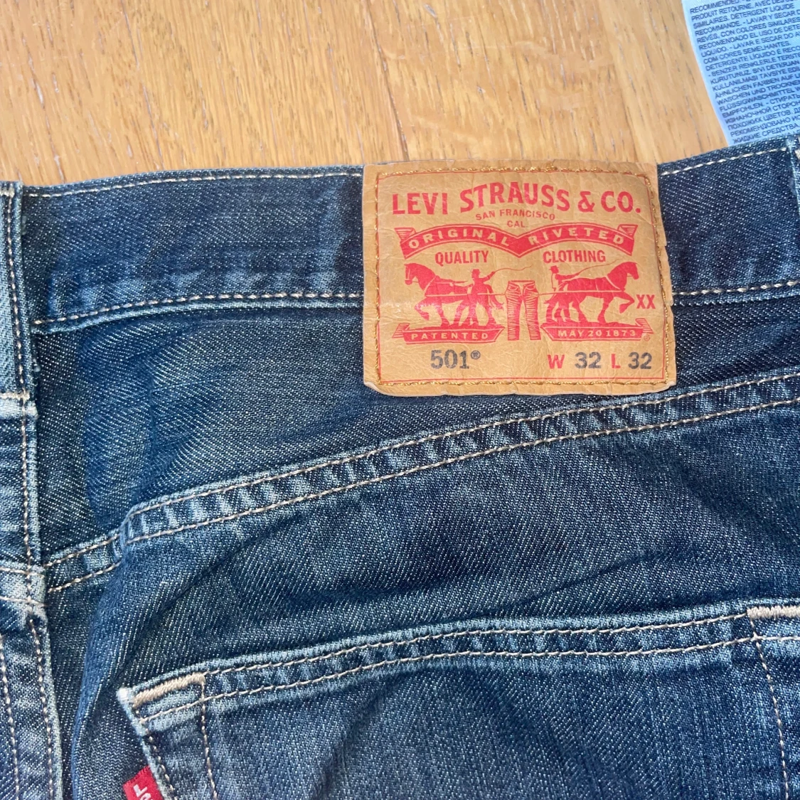 Levis 501 mörkblå - 91