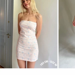 Djerf avenue klänning - Köpte denna för någon vecka sen & den är såååå fin. Upplever dock att den är lite tajtare än vad jag trodde (är vanligtvis en S-M) och beställde M och den är för tajt runt min mage så det är något att vara medveten om.