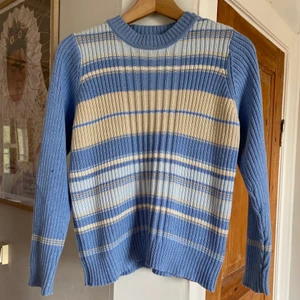 Cappucini tröja - skriv om du har frågor 🌸