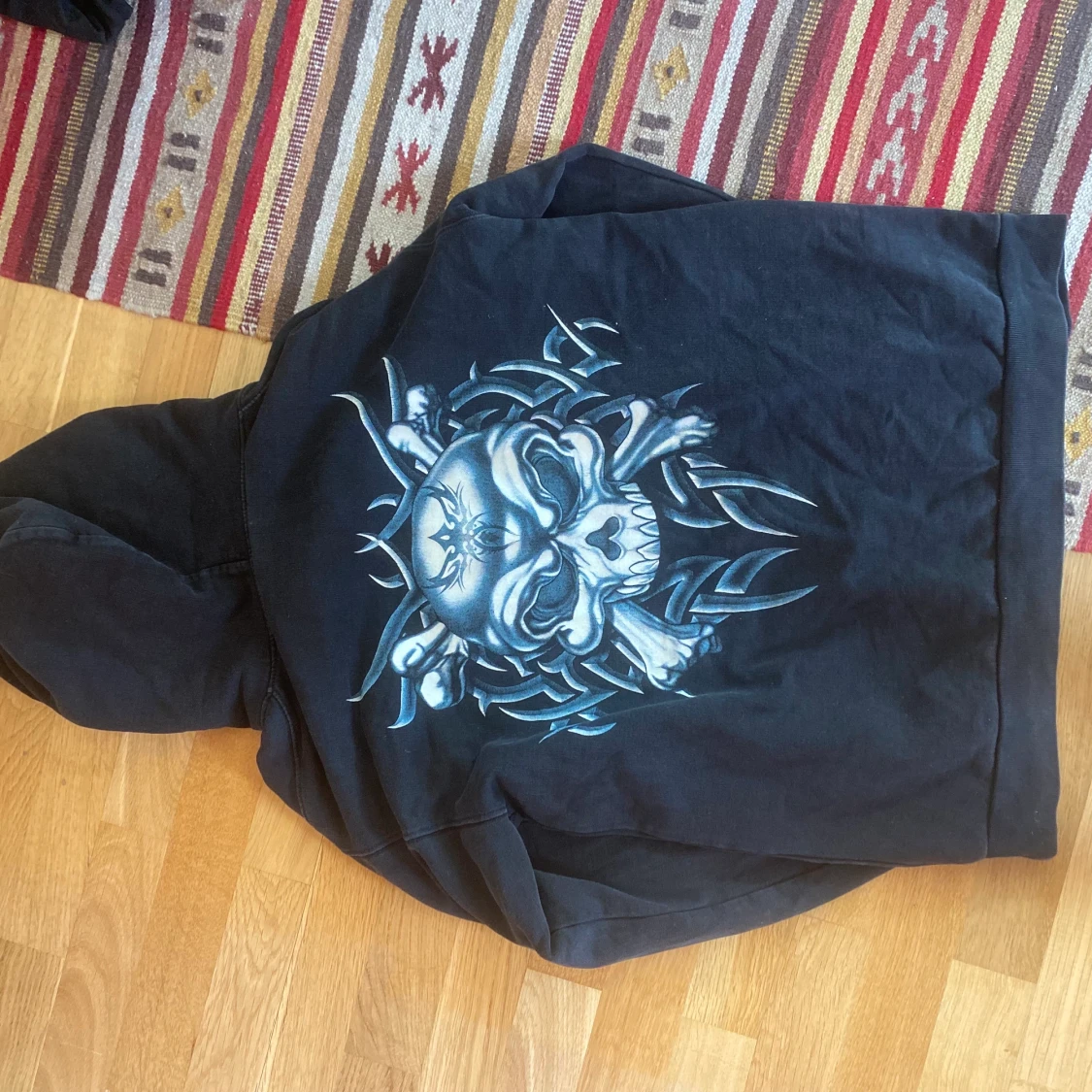 hoodie med tryck - 90