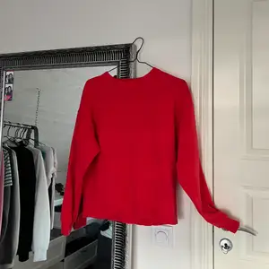 Röd sweatshirt från Lindex, bra skick storlek S❤️säljer för 150 