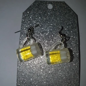 Öl glass - Ett par örhängen som Öl glass