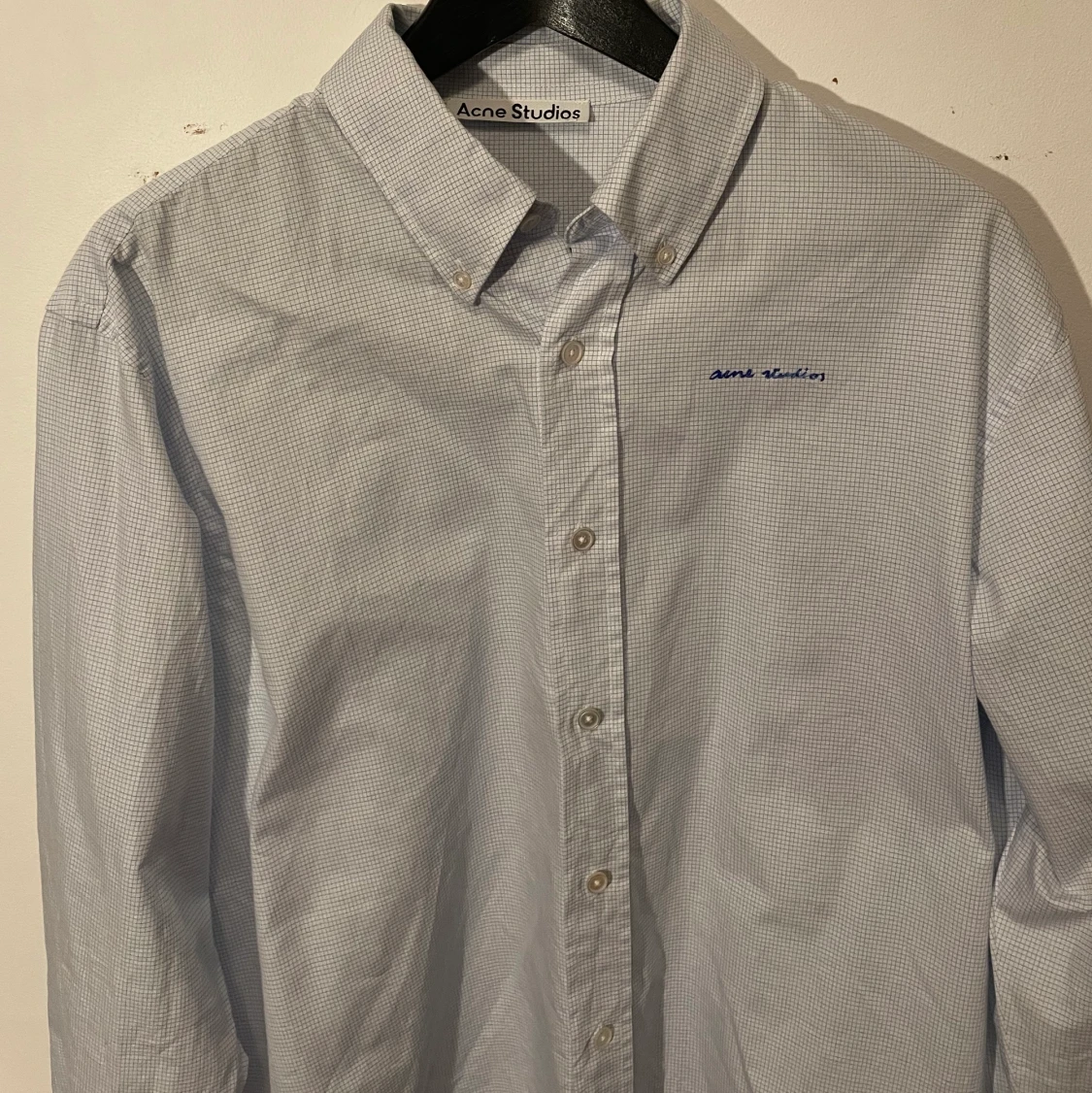 Blå skjorta från Acne studios  - 90