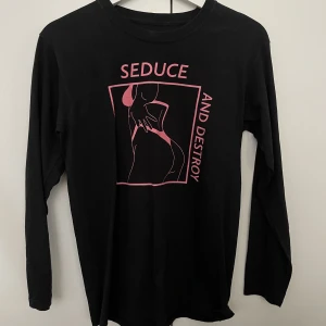 Långärmad tröja - Passar XS/S 