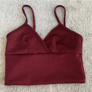 Topp - Topp från boohoo i storlek 34