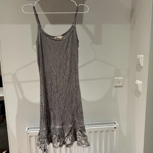 Klänning  - Tunn klänning från Cream