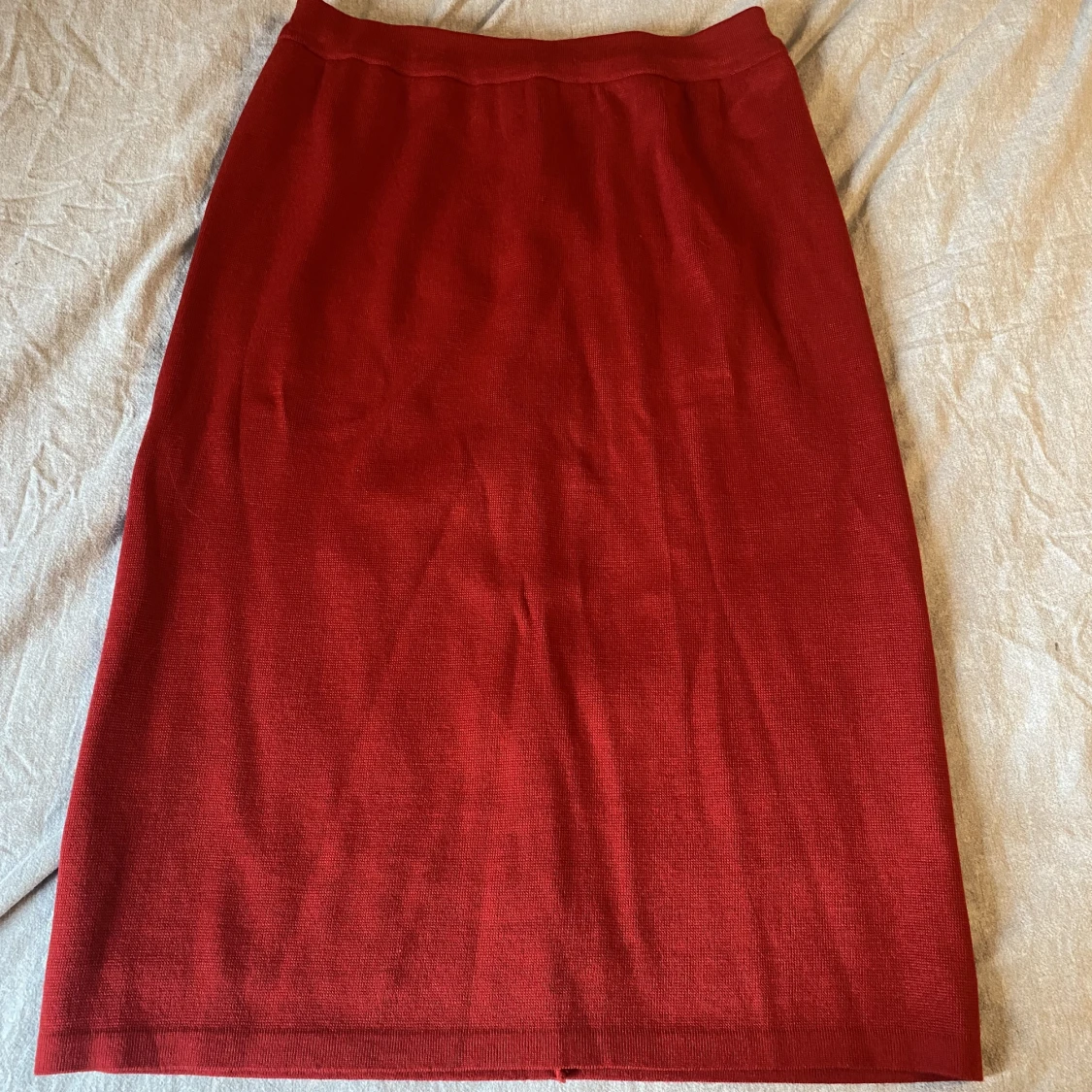 Röd tygkjol