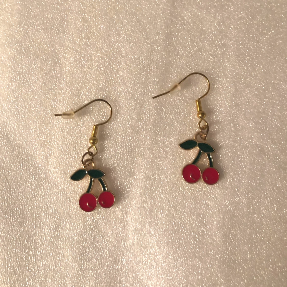 Körsbär örhängen