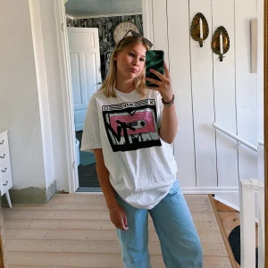 T-shirt  - T-shirt från Jack&Jones, skriv för fler bilder 💛