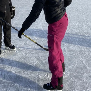 Skidbyxor från Didriksons  - Rosa skidbyxor från didriksons i stl 36💓passar mig som har långa ben!! 