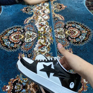 Bapestas - Storlek 44,5 Använd ett par gånger då priset kan diskuteras 