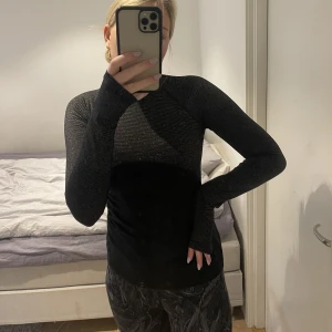 Topp  - Jättesnygg träningstoppen från nike 🫶🏻