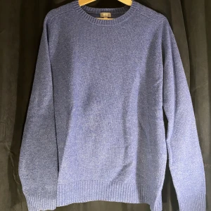 Knitted Sweater - Super nice and comfy sweater from Uniqlo. Fits nice and is in really good condition. Stated size XL but fits more like M-L
