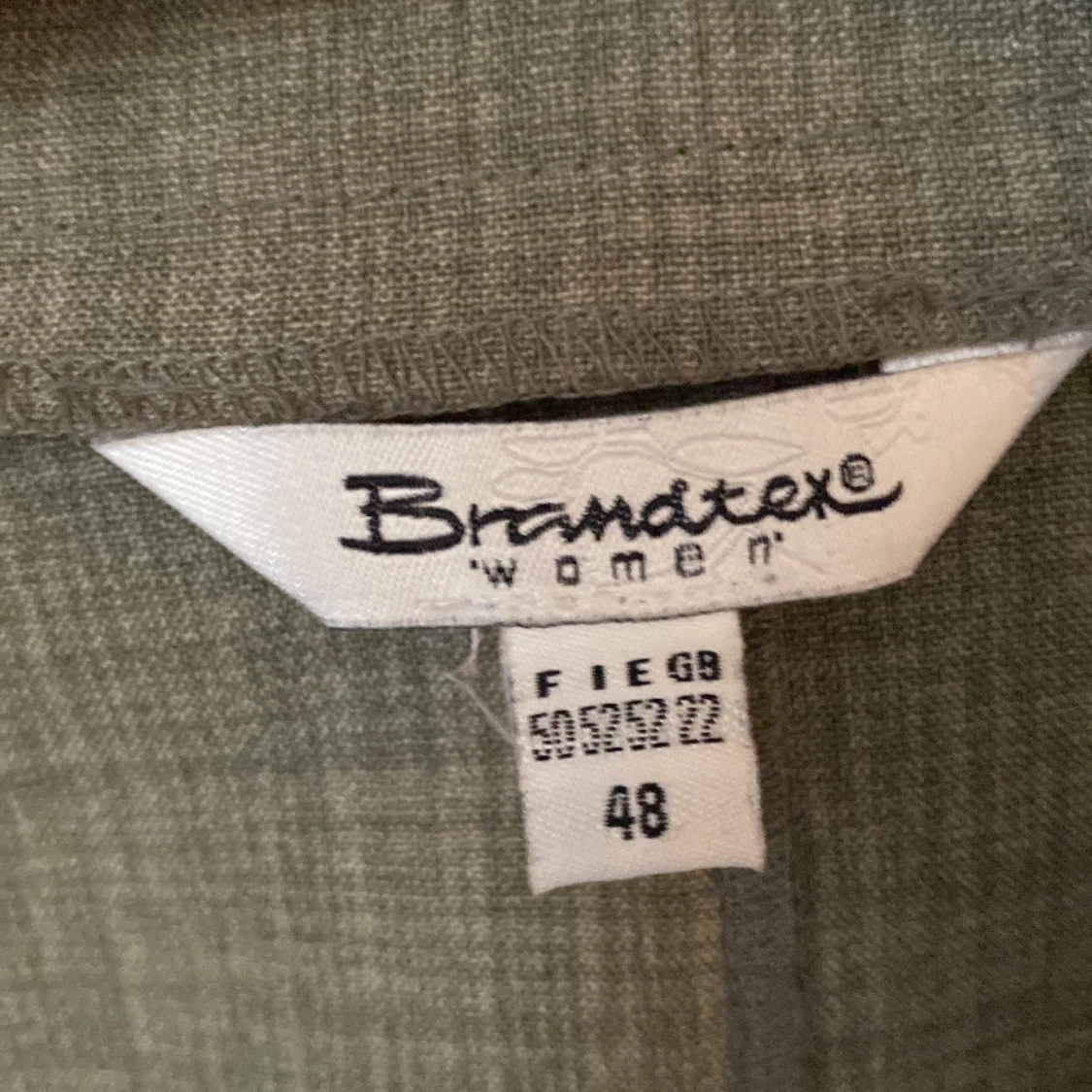 Militärgrön skjorta 🌿 - 91