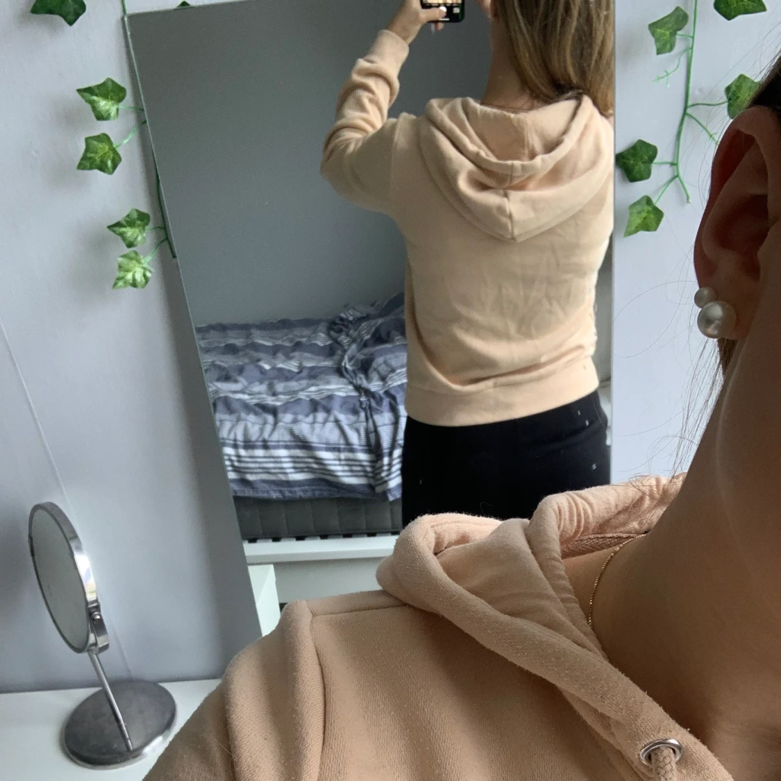 Persika färgad kofta från new yorker i storlek s  - 90