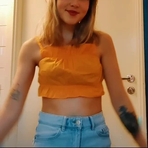 Topp från Divided  - Söt topp från divided, använd 1 gång:)