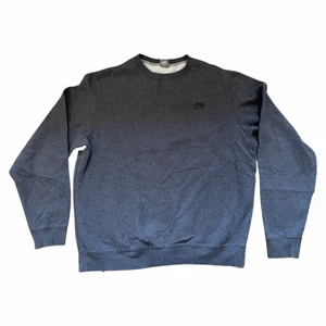 Nike sweatshirt - Vintage Nike sweatshirt i storlek Large. Inga defekter.