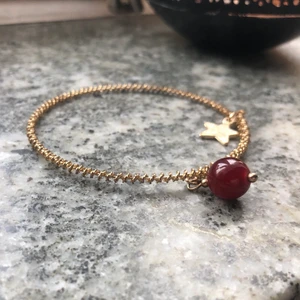 Armband  - Köp ej om allergisk mot äkta/fejk