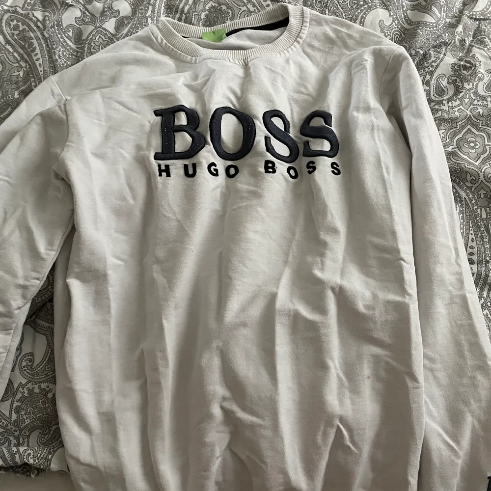 En vanlig Hugo boss tröja . Tröjor & Koftor.