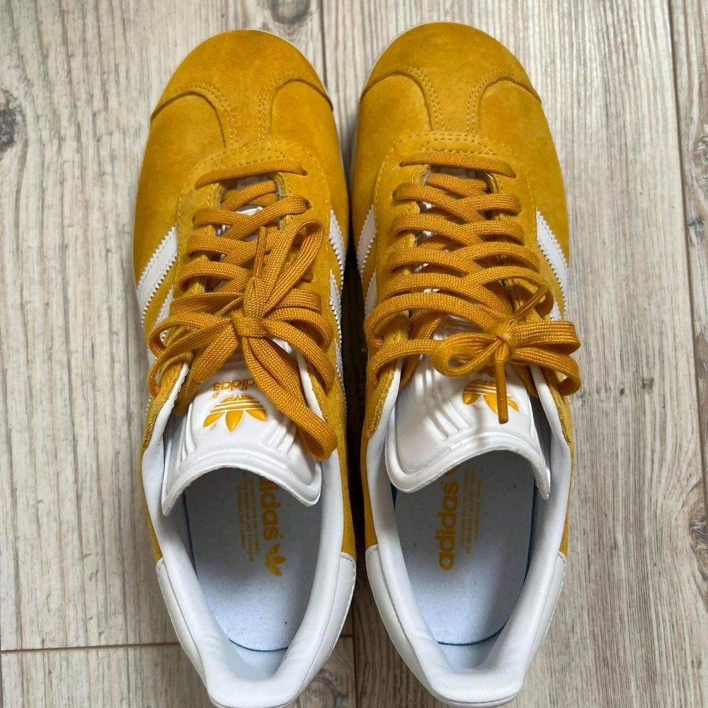Gul Adidas Gazelle sneakers | Plick Second Hand
