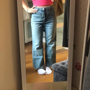 Carin Wester jeans - Jeans ifrån Carin Wester, supersnygga!! Storlek 36 och säljer för 200kr plus frakten, köpta för 600kr 💝 