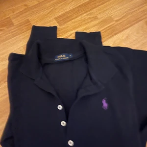 Tröja  - Ralph lauren oanvänd!!!