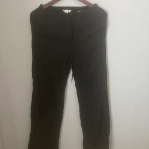 Linnebyxor  - Oanvända linnebyxor från Hm.  