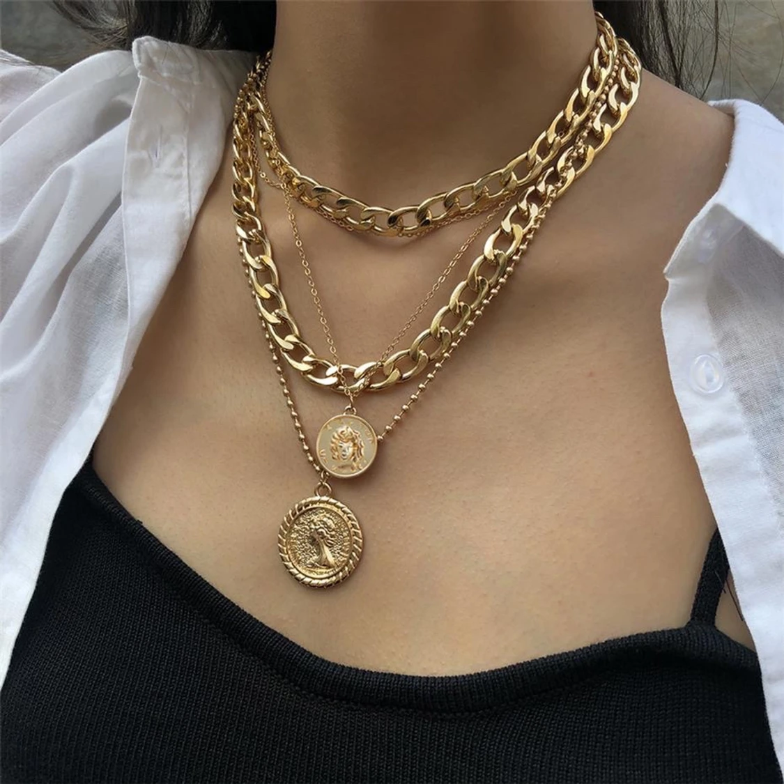 Bohemisk coin multi layer necklace