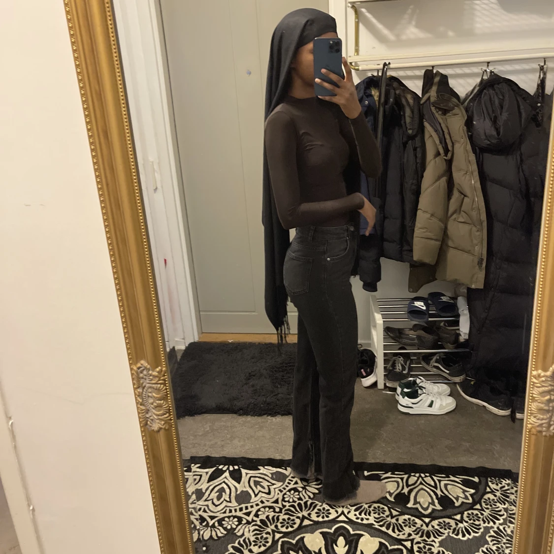 Mörk gråa jeans  - 91