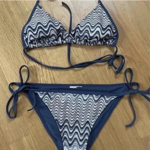 Missoniinspirerad bikini - Finaste bikinin som liknar de från Missoni! Storlek 36! ❤️