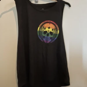 Träningslinne  - Från Nothern spirit !. Aldrig använt pga av för stort för mig. 