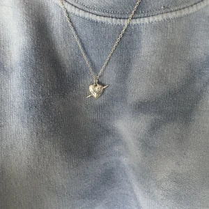 Maria Nilsdotter halsband  - Halsband från Maria Nilsdotter i silver😍