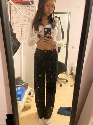 jeans - Fråga om ni undrar något💗