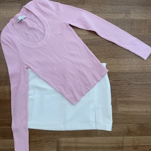 Tröja&kjol  - Tröja: Zara,storlek M  Kjol: pull&bear,storlek M  