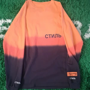 Heron Preston sweatshirt  - Heron Preston "style" sweatshirt, i medium con 9/10