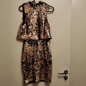 Klänning öppen rygg  - Klänning öppen rygg st Xs 