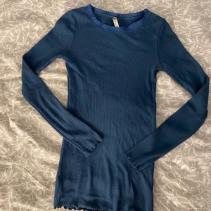 Tight tröja 🫶🏻 - Barnstorlek men blir som en XS! 