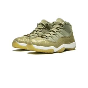  Jordan 11 retro natural olive unisex  - Jättefina och bekväma Jordan 11 unisex. Nästan helt oanvända och ser ut som bilden. Kostade från början 4000kr