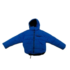 Vinterjacka - Varm vinterjacka från Urban Outitters💙skriv till mig för mer information!