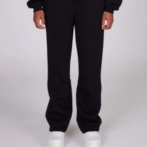 LXA mjukis  - super mysiga och snygga sweatpants från lxa som är helt nya men säljer då de tyvärr var förstora för mig. slutsålda i storlek på hemsidan 💕