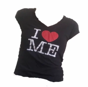 tröja - inte min stil:) (tagna bilder men har exakt en sån tröja) egen bild som sista